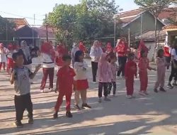 Senam Sehat Berhadiah Ala RW. 015 Karangmukti Di Momen Hari Kemerdekaan