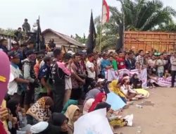 Ribuan Warga Desa Lecah – Lubai Ulu Demo Perusahaan Sawit PT Serasan Sekundang Sawit Mas (SSS), Ada apa yah?