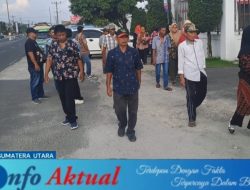 Puluhan Warga ‘Kepung’ Rumah Dinas Bupati, Tuntut Ganti Perangkat Desa Purwodadi