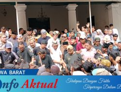Riuh Warga di Tradisi Tawurji Rebo Wekasan Keraton Kanoman