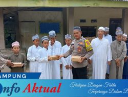 Rutin Bagikan Nasi Kotak Gratis di Ponpes, Kompol Haryono: Program Jum’at Berkah Kapolres Tulang Bawang