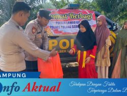 Jumat Berkah, Polsek Lambu Kibang Bagikan Nasi Kotak kepada Santri Pondok Pesantren
