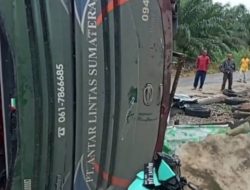 Bus ALS Tabrak Empat Warung dan Dua Sepeda Motor 5 Terluka, di Labusel