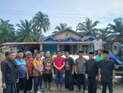 1 Ton Beras Di Salurkan Ketua KAN Ujung Gading untuk Korban Banjir di Nagari Koto Sawah