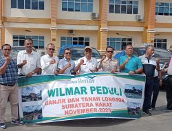 Wilmar Group Salurkan Langsung Bantuan Sembako untuk Meringankan Beban Korban Banjir dan Tanah Longsor