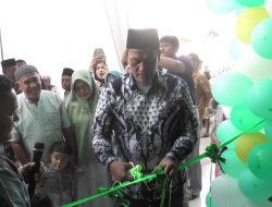 Wabup M. Ihpan Resmikan Xavier Dental Pharma di Ujung Gading