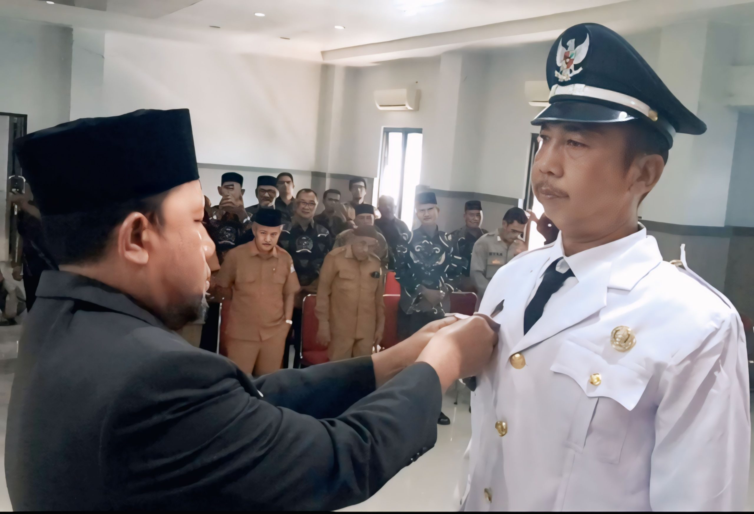 Camat Johan Pahlawan Lantik Pj Keuchik Ujong Kalak yang Baru 2 1773671093757 scaled