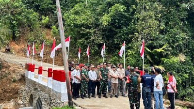 Jembatan Aramco Penghubung Pegambiran–Rura Patontang Rampung, Bupati dan Dandim Tinjau Lokasi