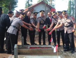Jelang HUT Bhayangkara ke-80, Kapolres Kuningan Pimpin Ziarah dan Tabur Bunga, Teguhkan Semangat Pengabdian Polri untuk Negeri