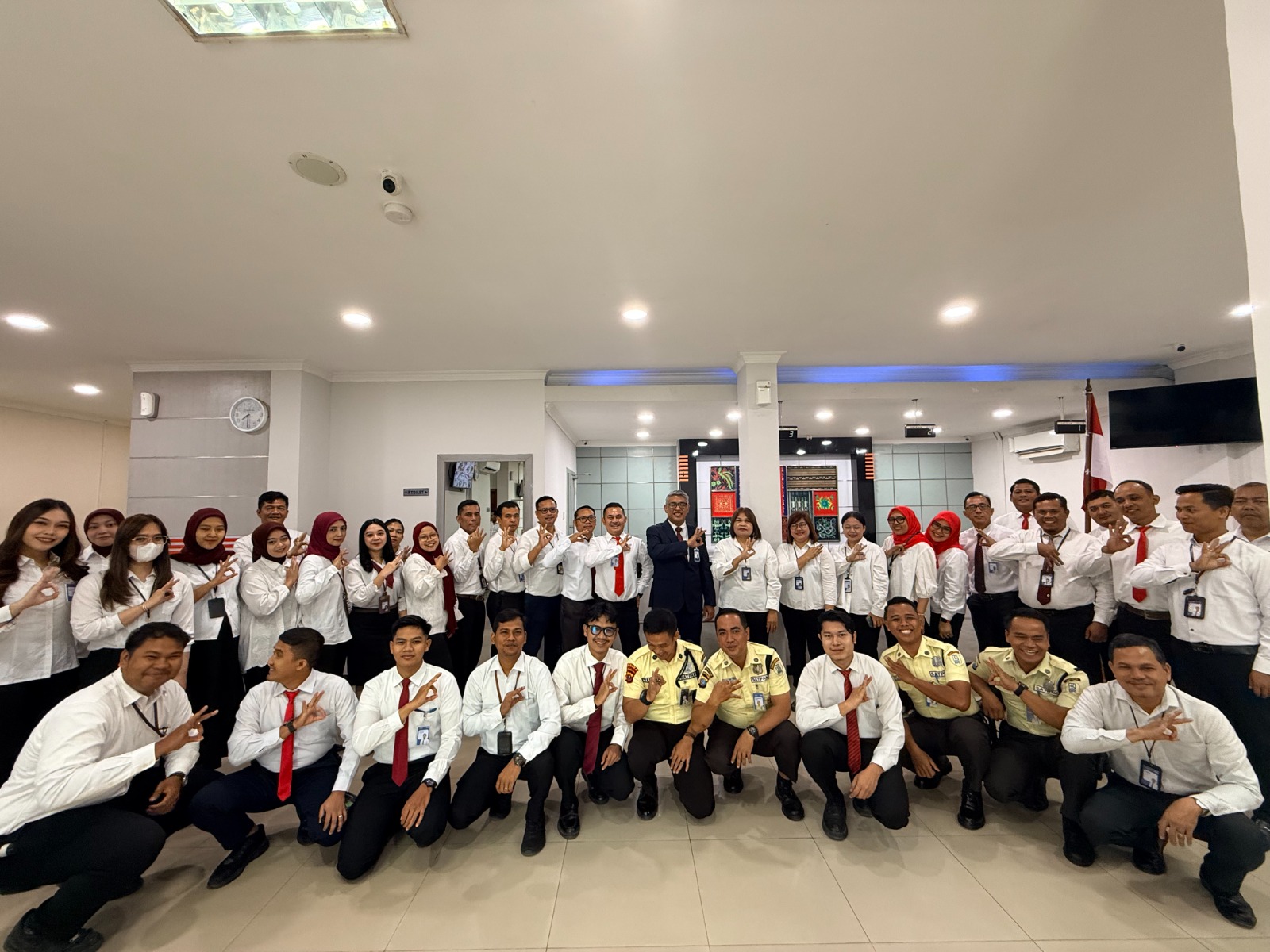 BRI BO Perdagangan Gelar Upacara Hari Lahir Pancasila 1 Juni 2026, Ferdinand Rynaldo Tahamata Bertindak Sebagai Inspektur Upacara 2 IMG 20260617 WA0002