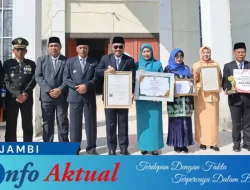 Wali Kota Alfin Serahkan Penghargaan Gerakan 3S, Raih Predikat Emas dari Menteri Kependudukan dan BKKBN