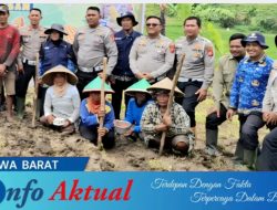 Sat Lantas Polres Kuningan Dukung Program Ketahanan Pangan 2026 Lewat Olah Lahan Gandeng Kelompok Tani Desa Cibulan