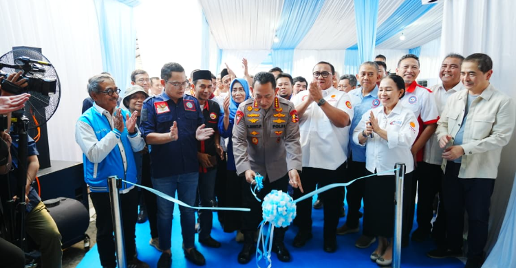 Kapolri Resmikan Sekretariat Bersama Koalisi Besar Perjuangan Buruh Indonesia, Perkuat Solidaritas Pekerja 3 hadiri peresmian sekber kbpbi kapolri tegaskan dukung perjuangan buruh 318948