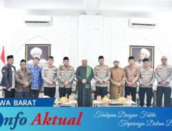 Kapolda Jabar Sholat Jumat Keliling dan Silaturahmi ke Ponpes Al-Khairiyah, Perkuat Sinergitas Polri dengan Ulama