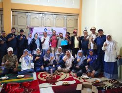 Tim Pengabdian Fakultas Peternakan Unand Dorong Inovasi Peningkatan Kualitas Ayam Kokok Balenggek di Legum Farm dan Topi Jerami Farm