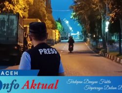 Diduga Truk Houling Antri BBM Subsidi, Jalan Nasional Jembes Dijadikan Parkiran Pribadi