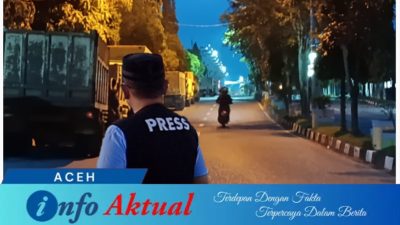 Diduga Truk Houling Antri BBM Subsidi, Jalan Nasional Jembes Dijadikan Parkiran Pribadi