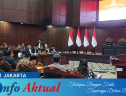 Sidang Perdana Gugatan Denny Indrayana Digelar MK, Kubu Gibran Absen