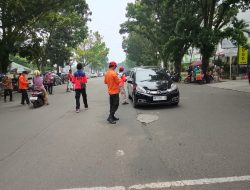 Pasaman Barat Diselimuti Kabut Asap! BPBD Bagikan Masker, Warga Diimbau Kurangi Aktivitas di Luar Rumah